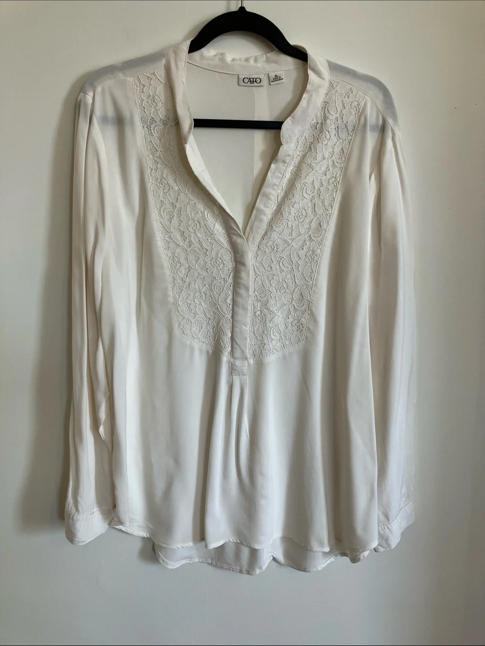 Cato Cream Lace-Trim Split V Long Sleeve Blouse